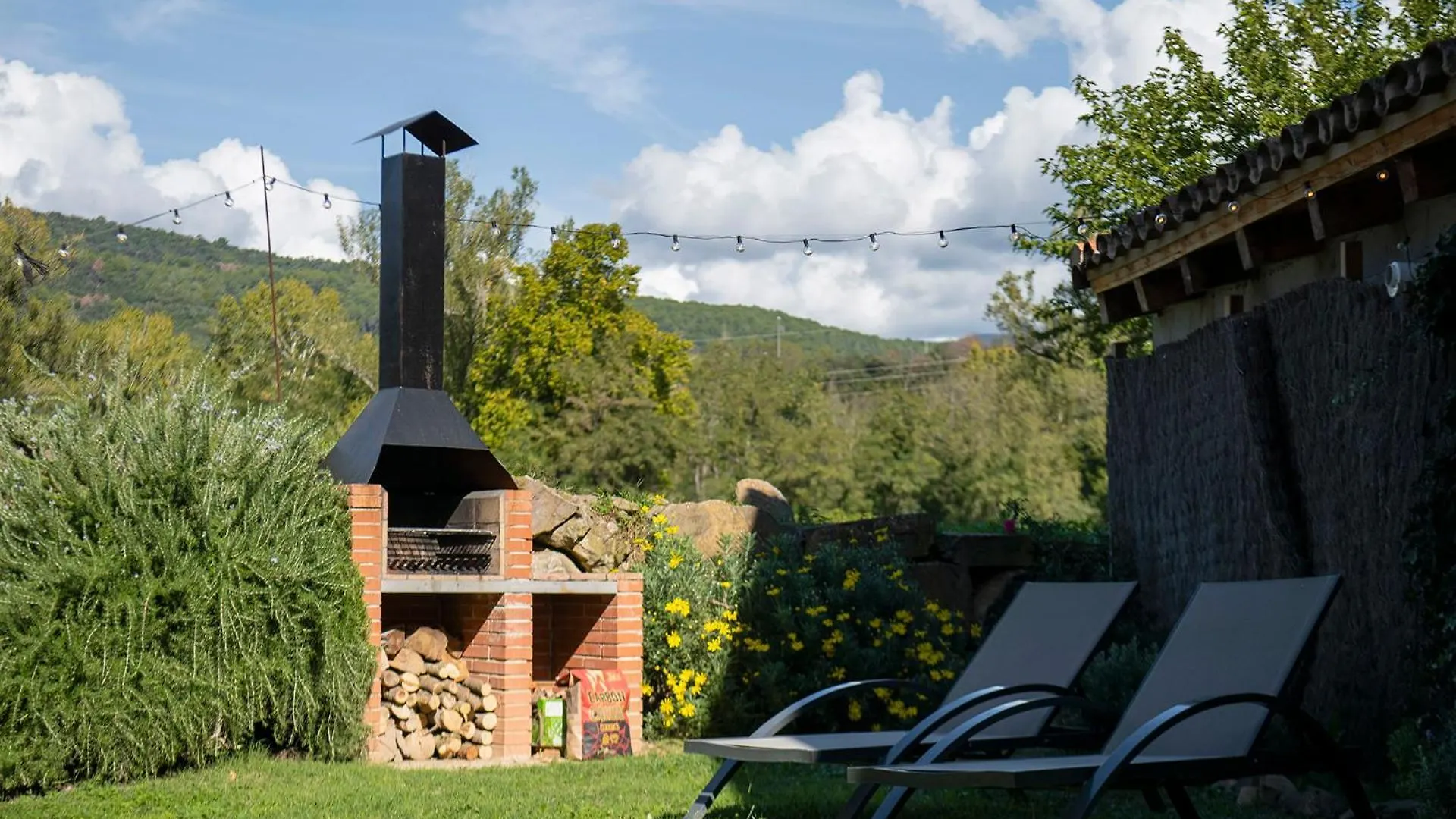 El Niu Villa Montagut Spain