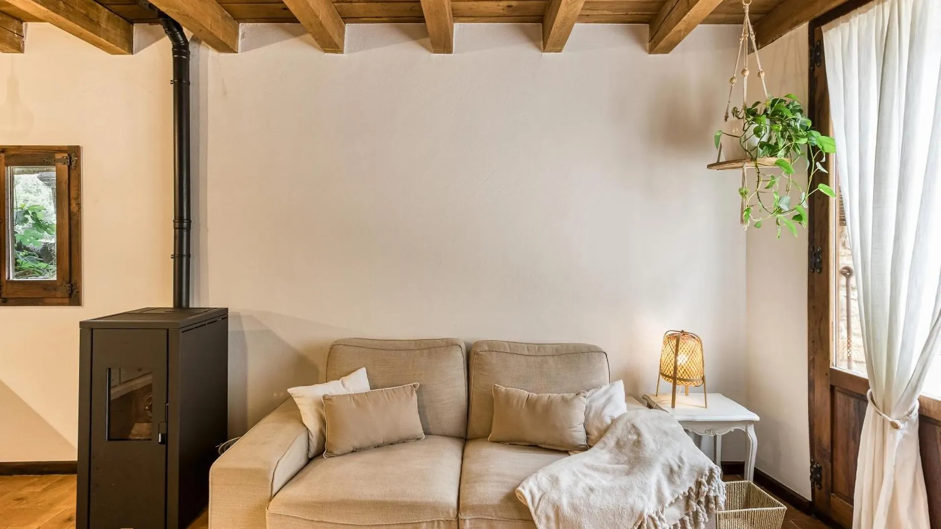 Villa El Niu Montagut
