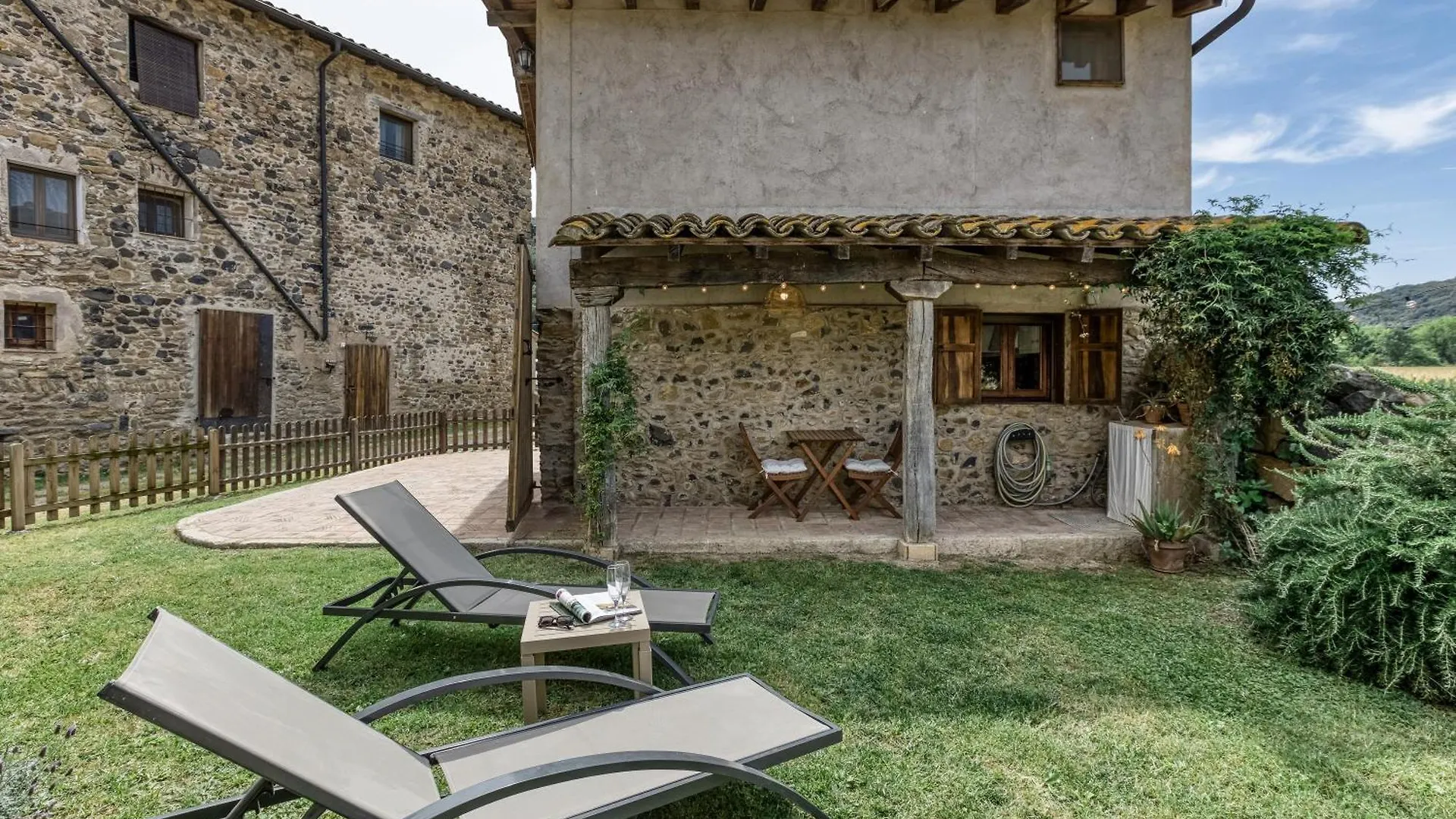 Villa El Niu Montagut 0*,