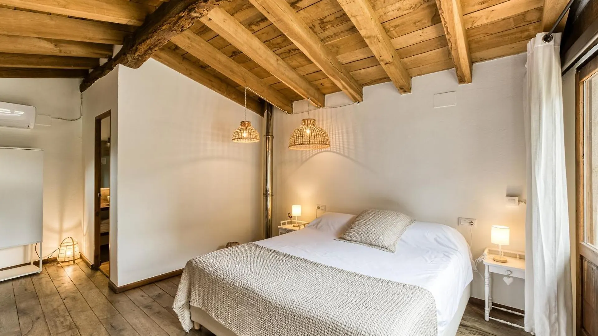 Villa El Niu Montagut España